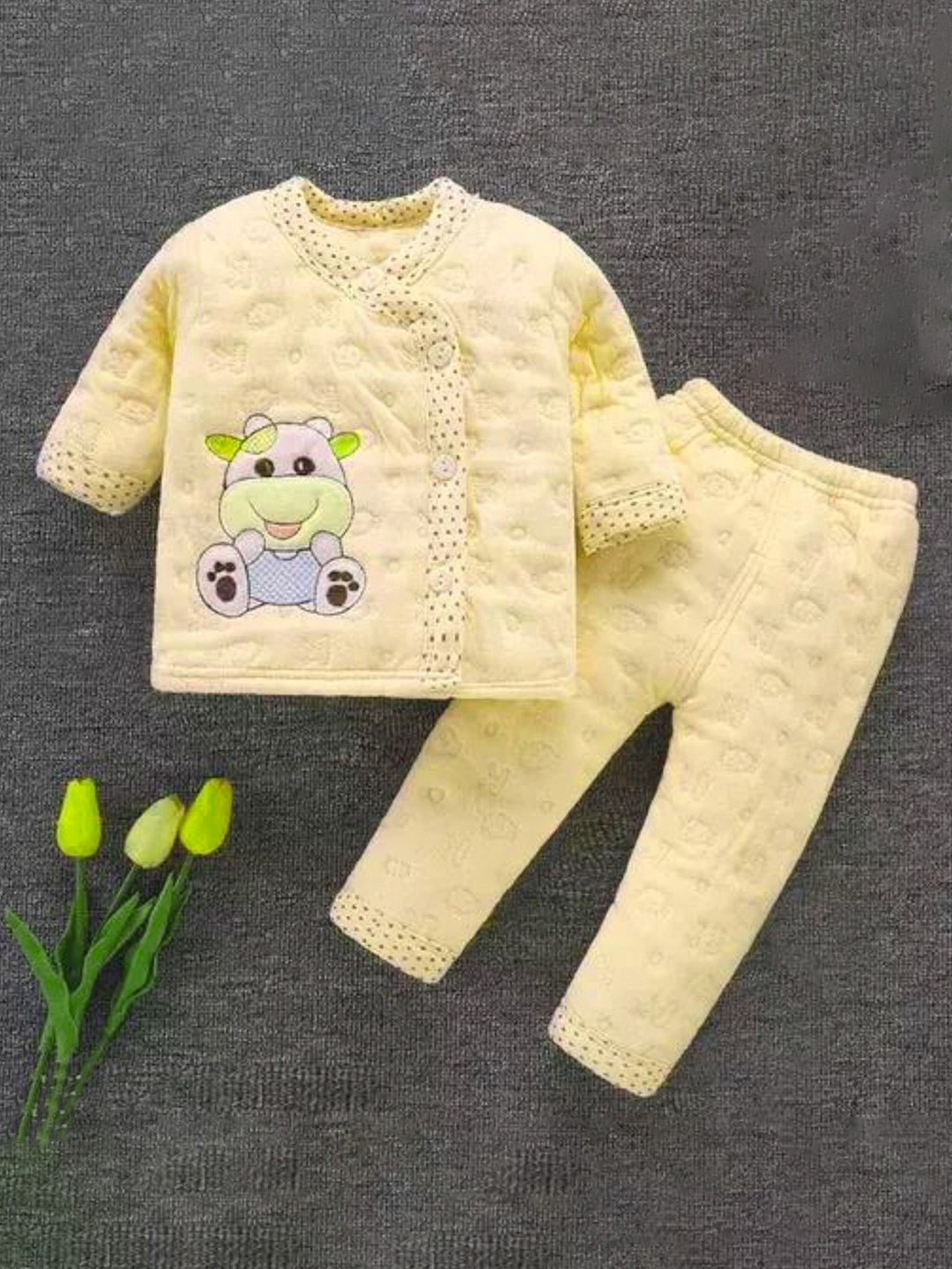 

Fancy Walas Kids Self Design Pure Cotton Clothing Set, Yellow