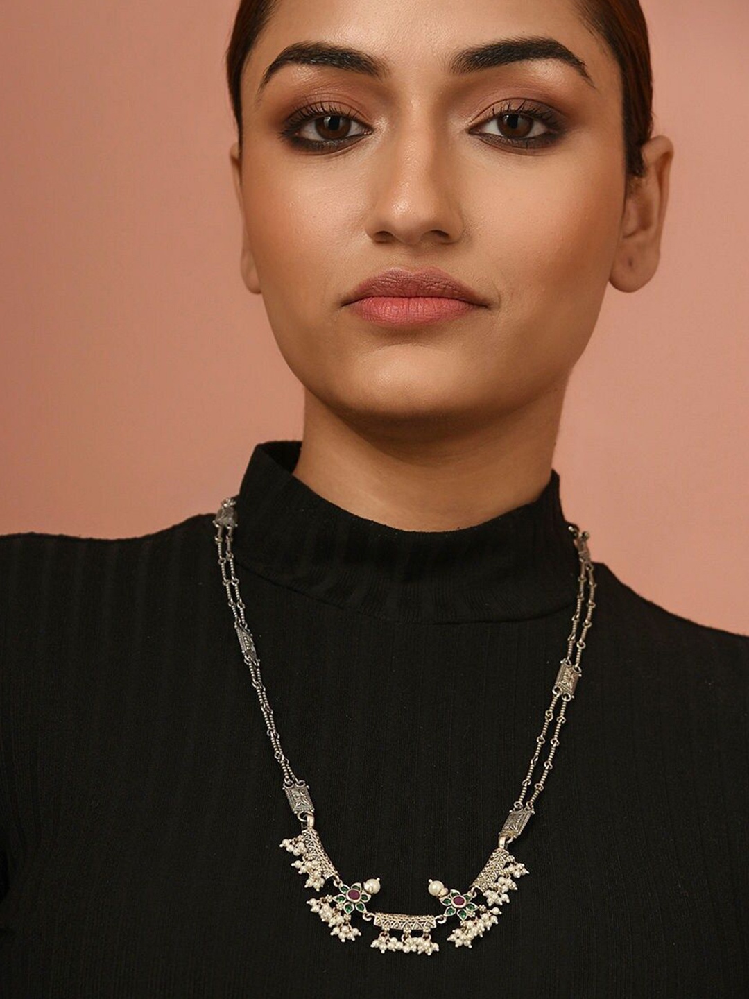 

JAYPORE Silver Faux Ruby Minimal Necklace