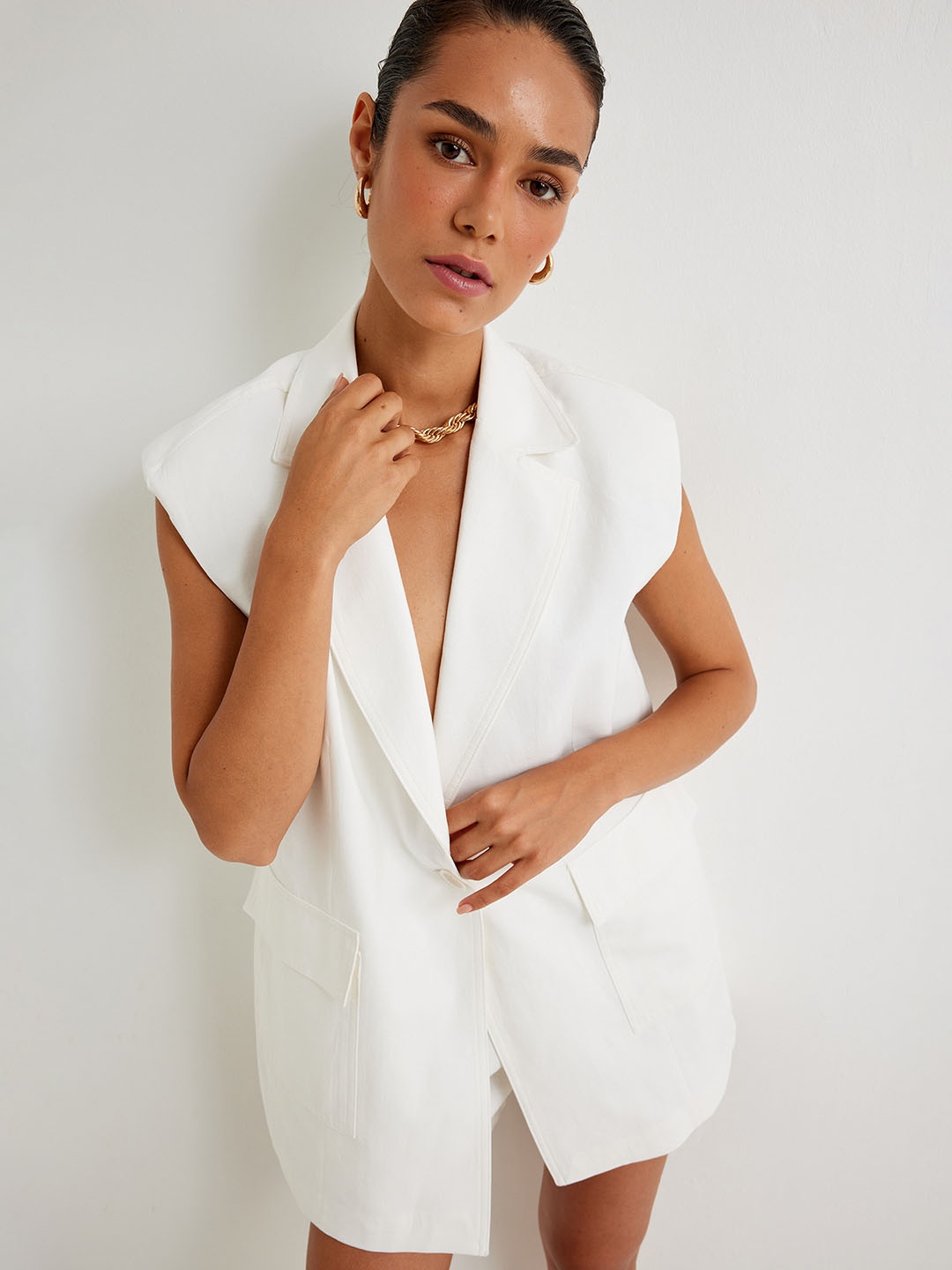 

Koton Slim-Fit Lapel Collar Waistcoat, Off white