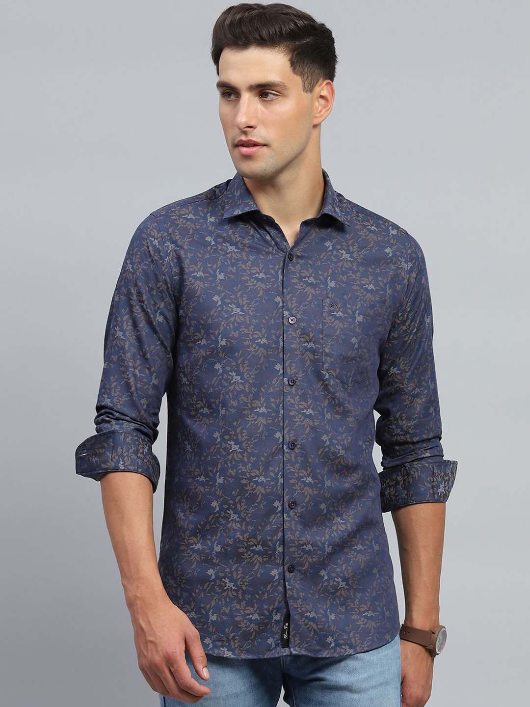 

Monte Carlo Men Spread Collar Floral Printed Cotton Casual Shirt, Navy blue