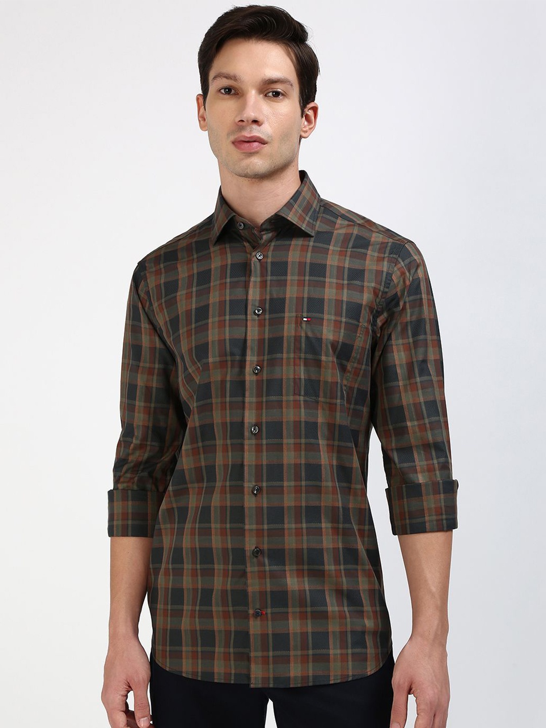

Tommy Hilfiger Men Spread Collar Tartan Checked Cotton Casual Shirt, Green
