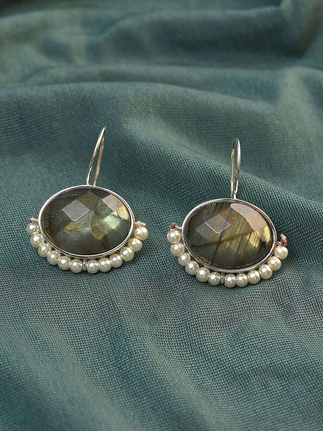 

JAYPORE Silver-Plated Oval Stone Studded Drop Earrings