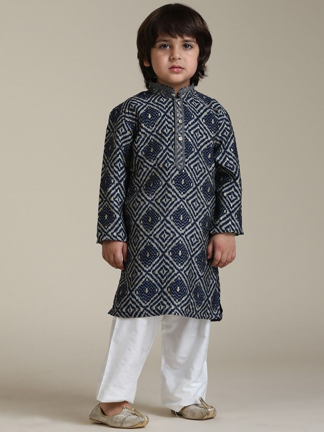 

Manyavar Boys Geometric Printed Thread Work Straight Kurta With Pyjamas, Blue