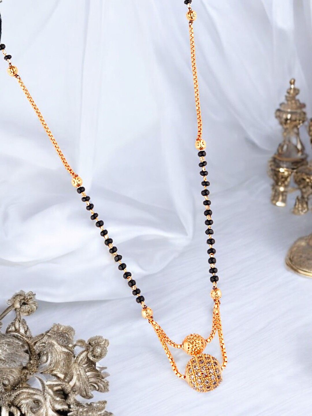 

9blings Gold-Plated Artificial Stones and Beads Studded Mangalsutra