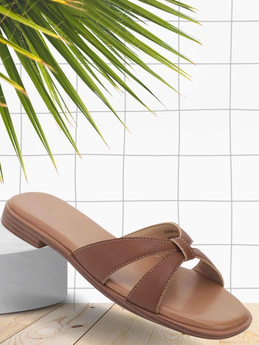

PEPITOES COMFORT SLIP Women Open Toe Flats, Tan