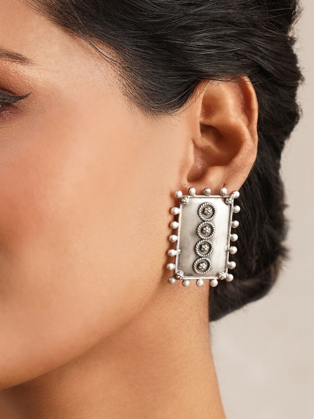 

JAYPORE Contemporary Oxidised Studded Earrings, Gold