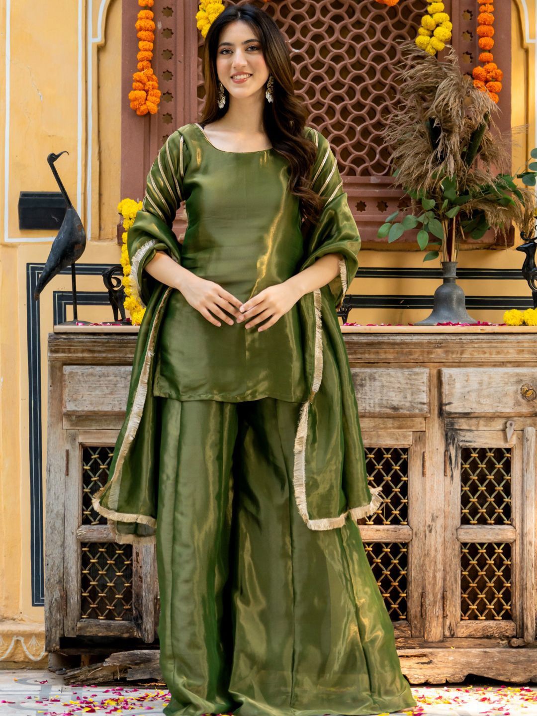 

HOUSE OF JAMOTI Kurti With Sharara & Dupatta, Green