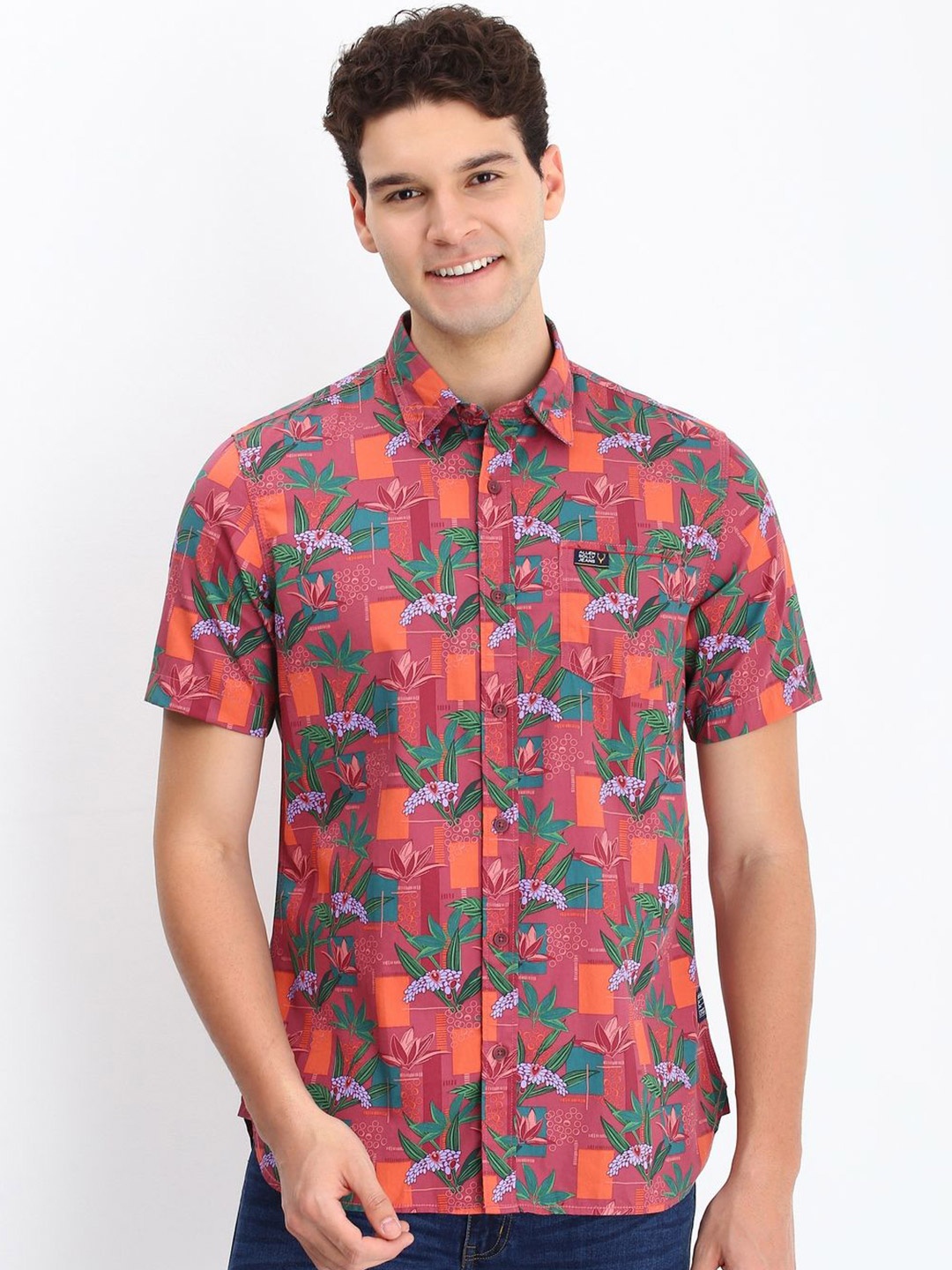 

Allen Solly Men Custom Floral Opaque Printed Casual Shirt, Pink