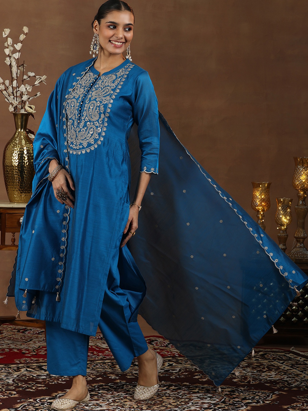 

Libas Paisley Yoke Design Sequinned Chanderi Silk Straight Kurta With Trousers & Dupatta, Teal