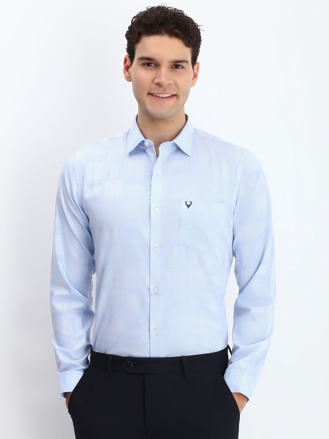 

Allen Solly Men Cutaway Collar Geometric Printed Cotton Slim Fit Formal Shirt, Blue