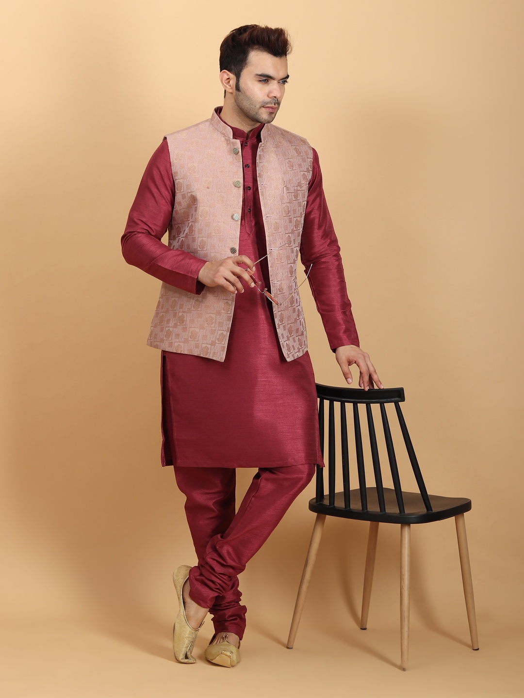 

Ethluxis Mandarin Collar Jacquard Weave Straight Kurta with Churidar & Nehru jacket, Red