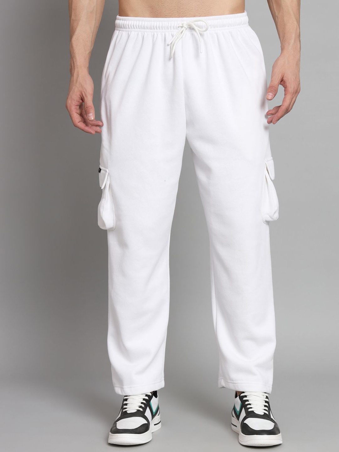 

GRIFFEL Men Relaxed-Fit Mid Rise Track Pants, White