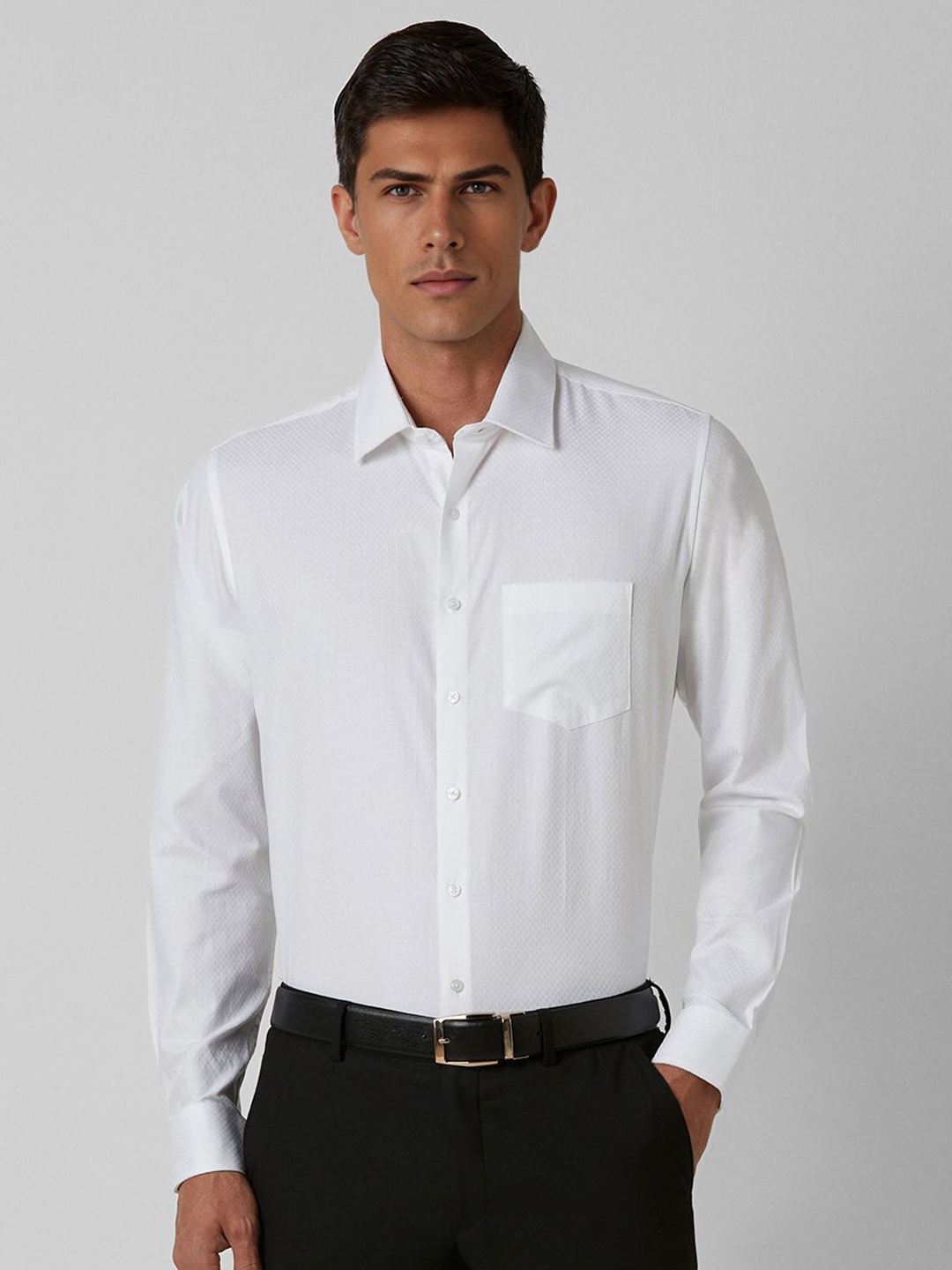 

Van Heusen Men Cutaway Collar Solid Cotton Slim Fit Formal Shirt, White