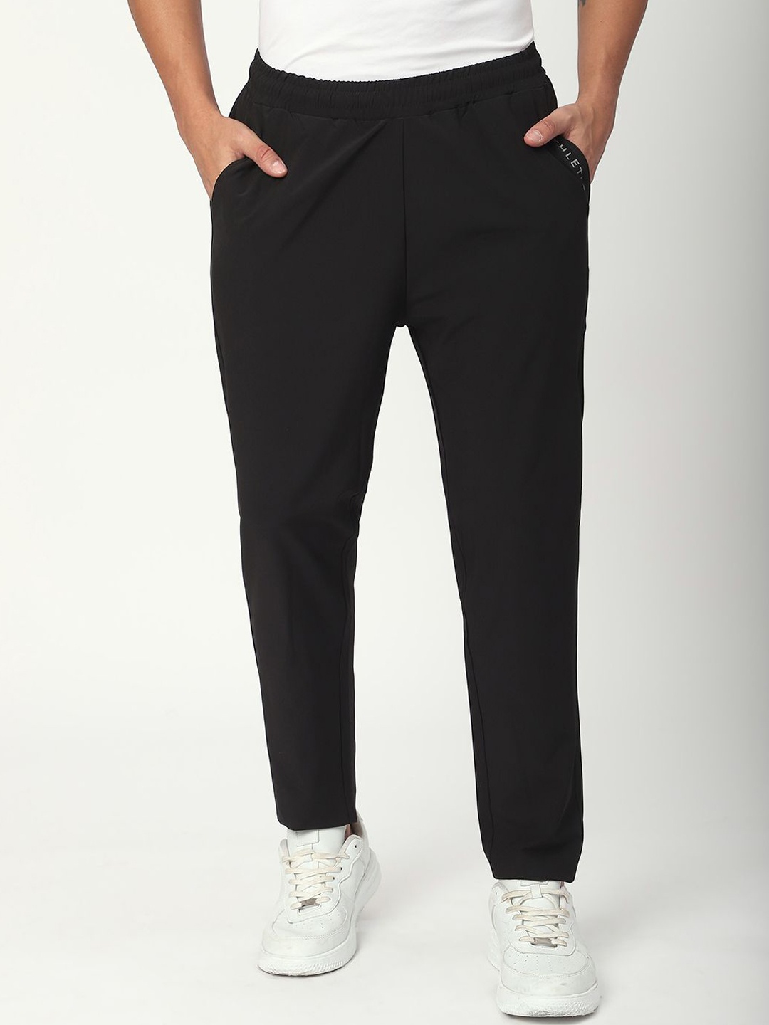 

R&B Men Mid-Rise Regular Fit Track Pants, Black