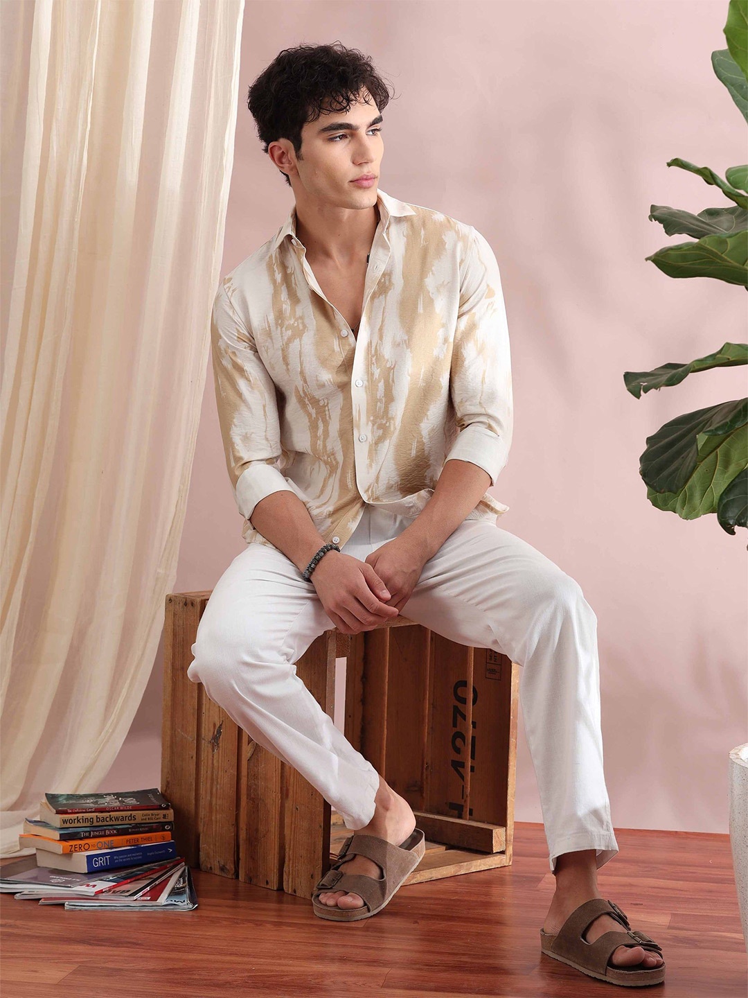 

HOUSE OF MAHNOTS Men Classic Opaque Printed Casual Shirt, Beige