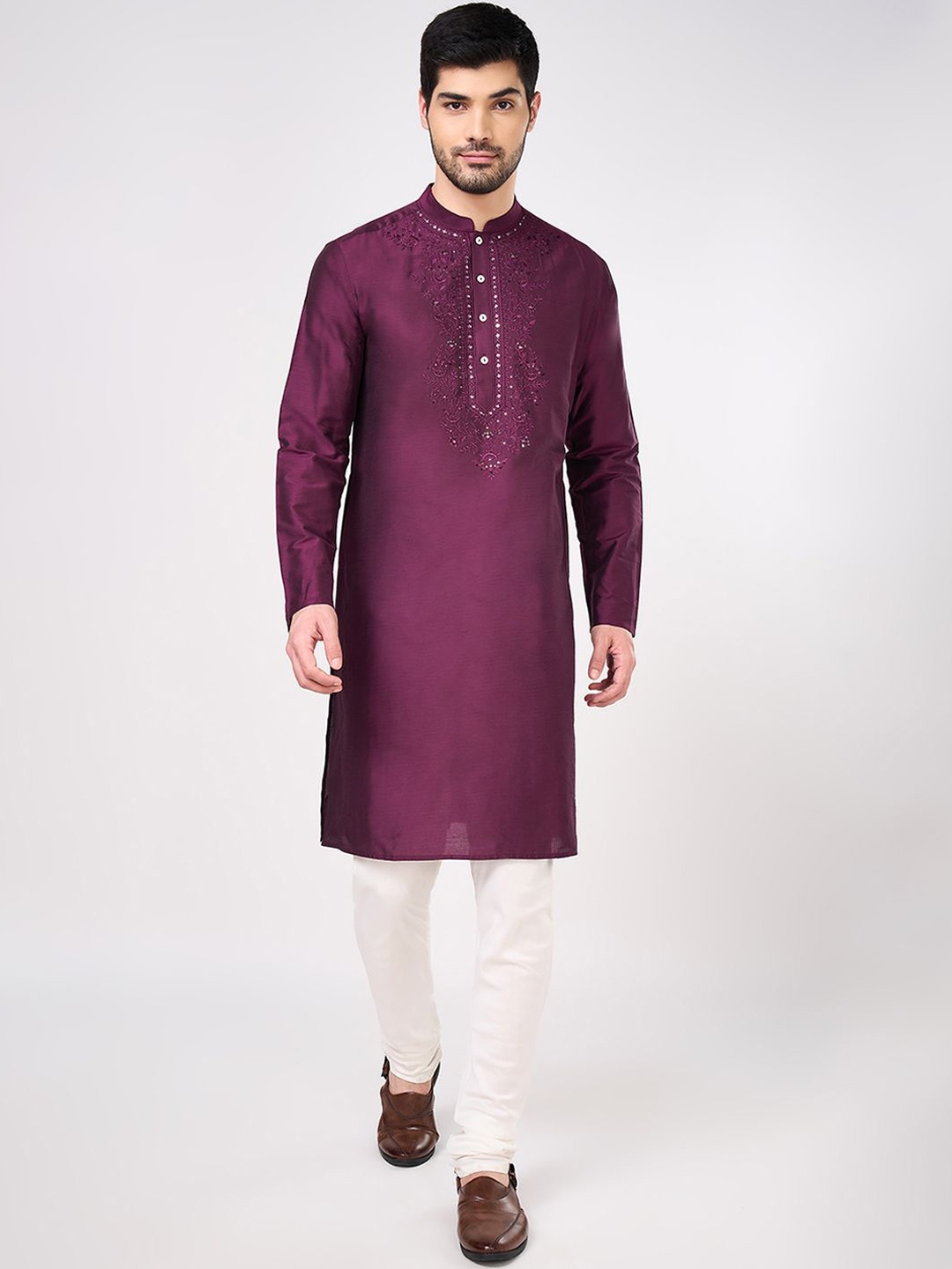 

indus route by Pantaloons Floral Embroidered Mandarin Collar Sequins Straight Kurta, Purple