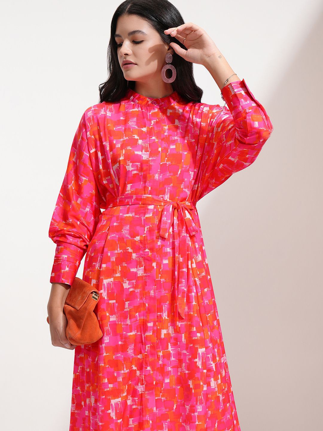 

ESPYR By Tokyo Talkies Women Abstract Printed Tie-Ups Fit & Flare Dress Comes with a belt, Pink