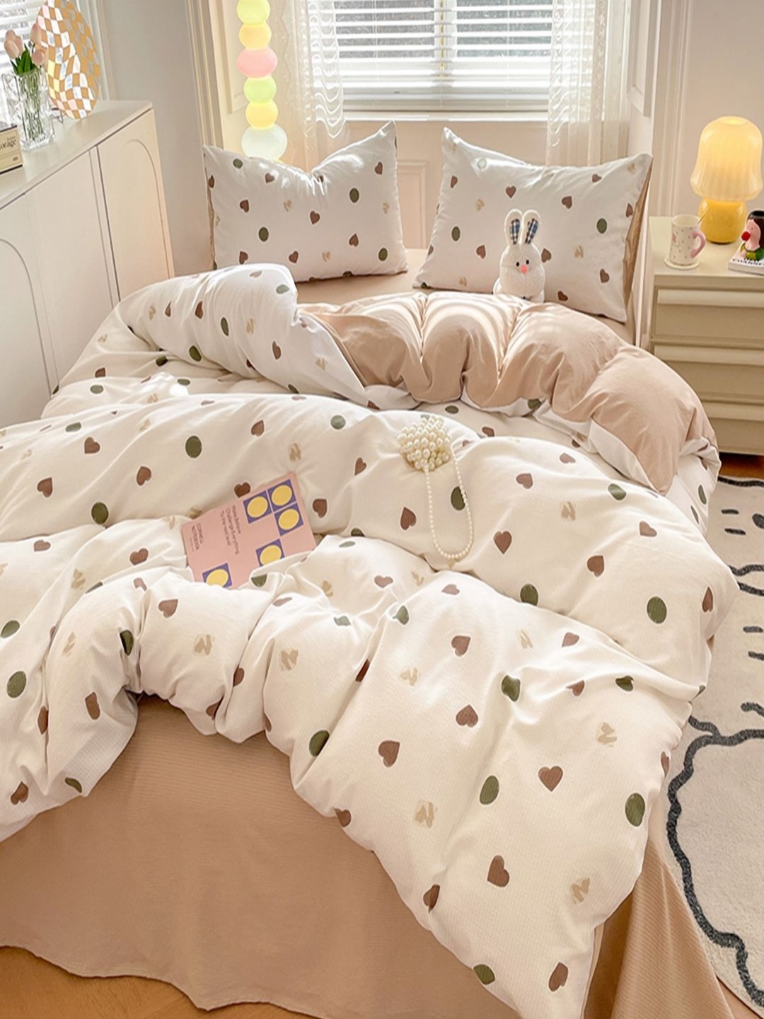 

JC HOME Khaki & Cream-Coloured Self Design Polycotton 3 Piece Double King Regular Bedding Set