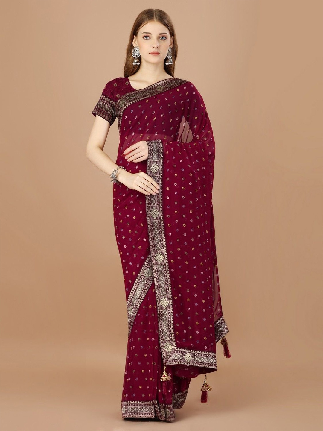 

DIVASTRI Bandhej Printed Saree With Traditional Border, Maroon