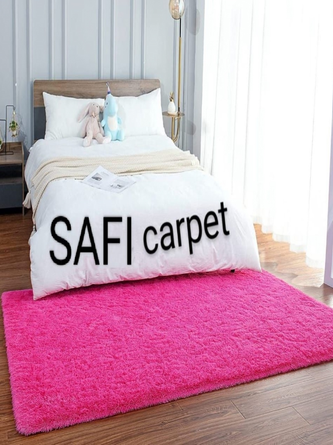 

Samjeeda Handloom carpets Red Geometric Anti-Skid Woollen Carpet