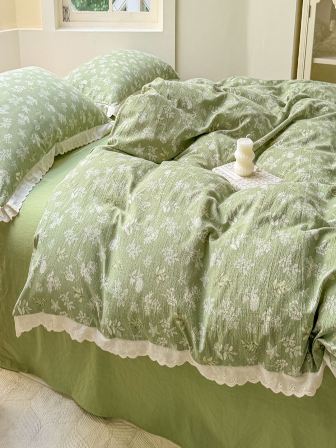 

JC HOME Green & White Floral Polycotton 3 Piece Double King Regular Bedding Set