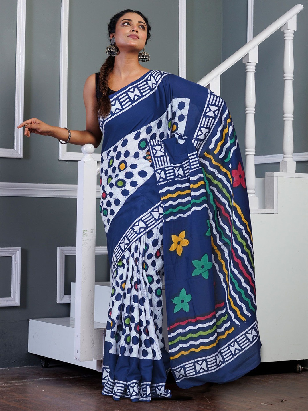 

Unnati Silks Pure Cotton Wax Batik Handloom Saree, Navy blue