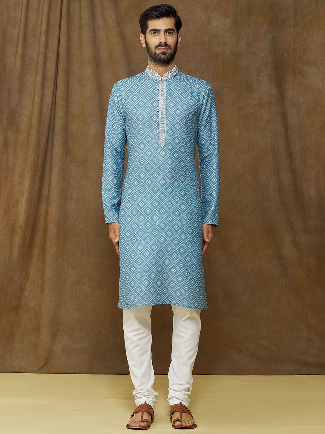 

Samyukta Singhania Men Printed Regular Thread Work Kurta with Churidar, Blue