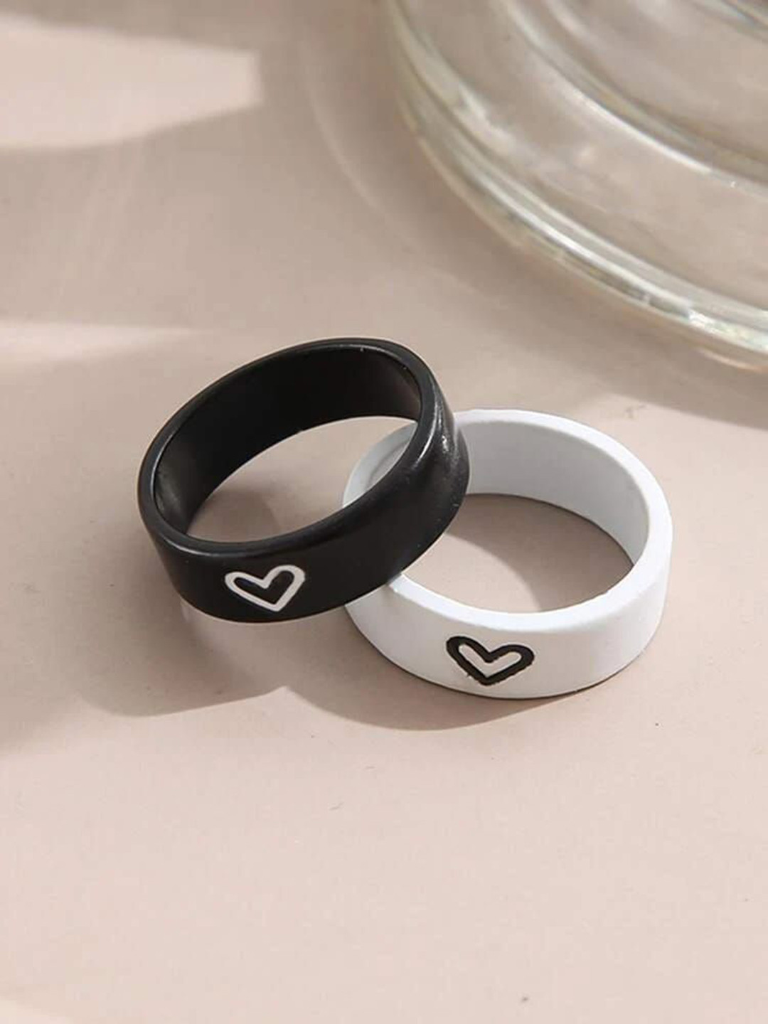

YU FASHIONS Set Of 2 Stainless Steel Finger Rings, Silver