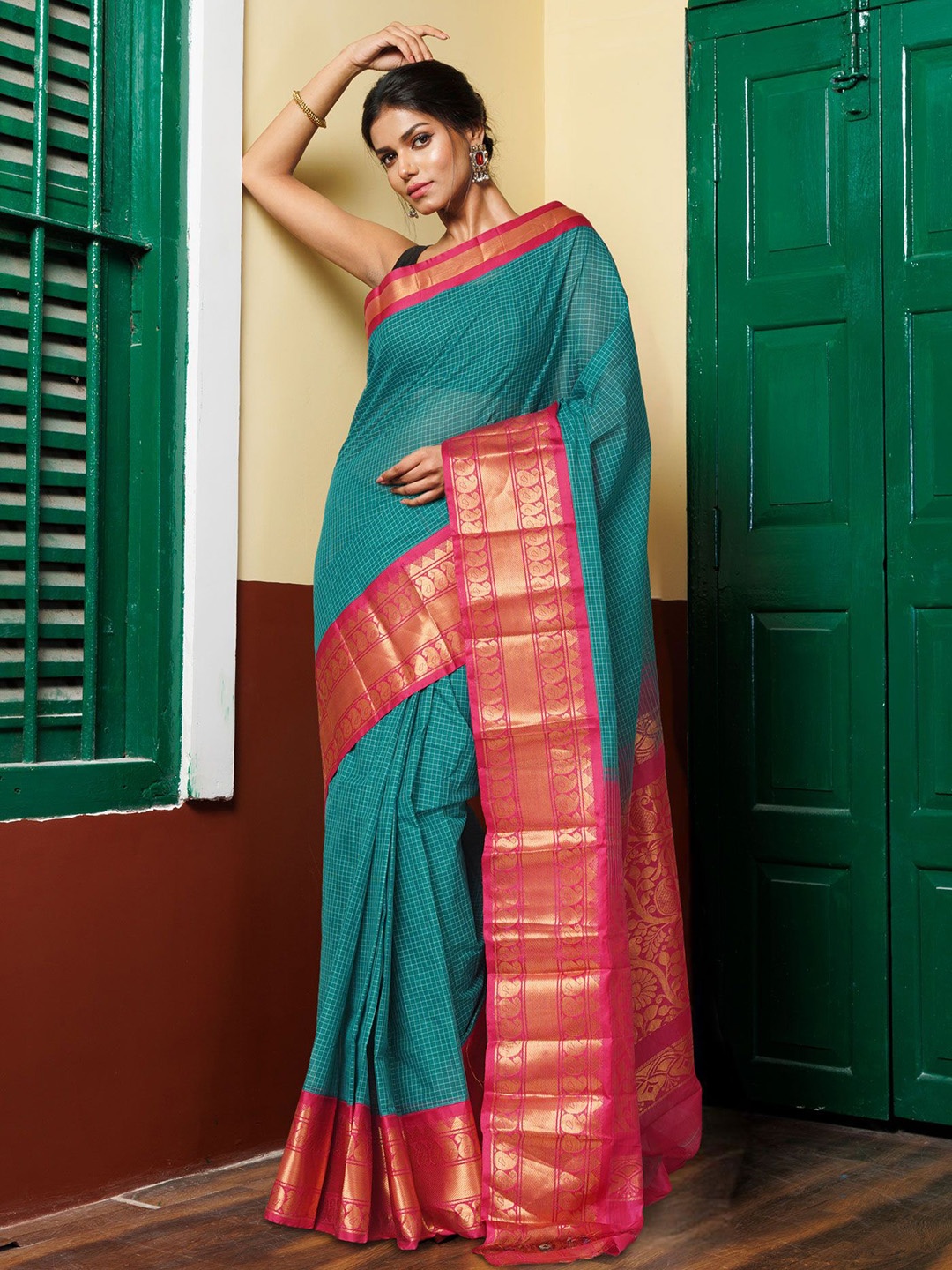 

Unnati Silks Checked Pure Cotton Handloom Gadwal Saree, Green