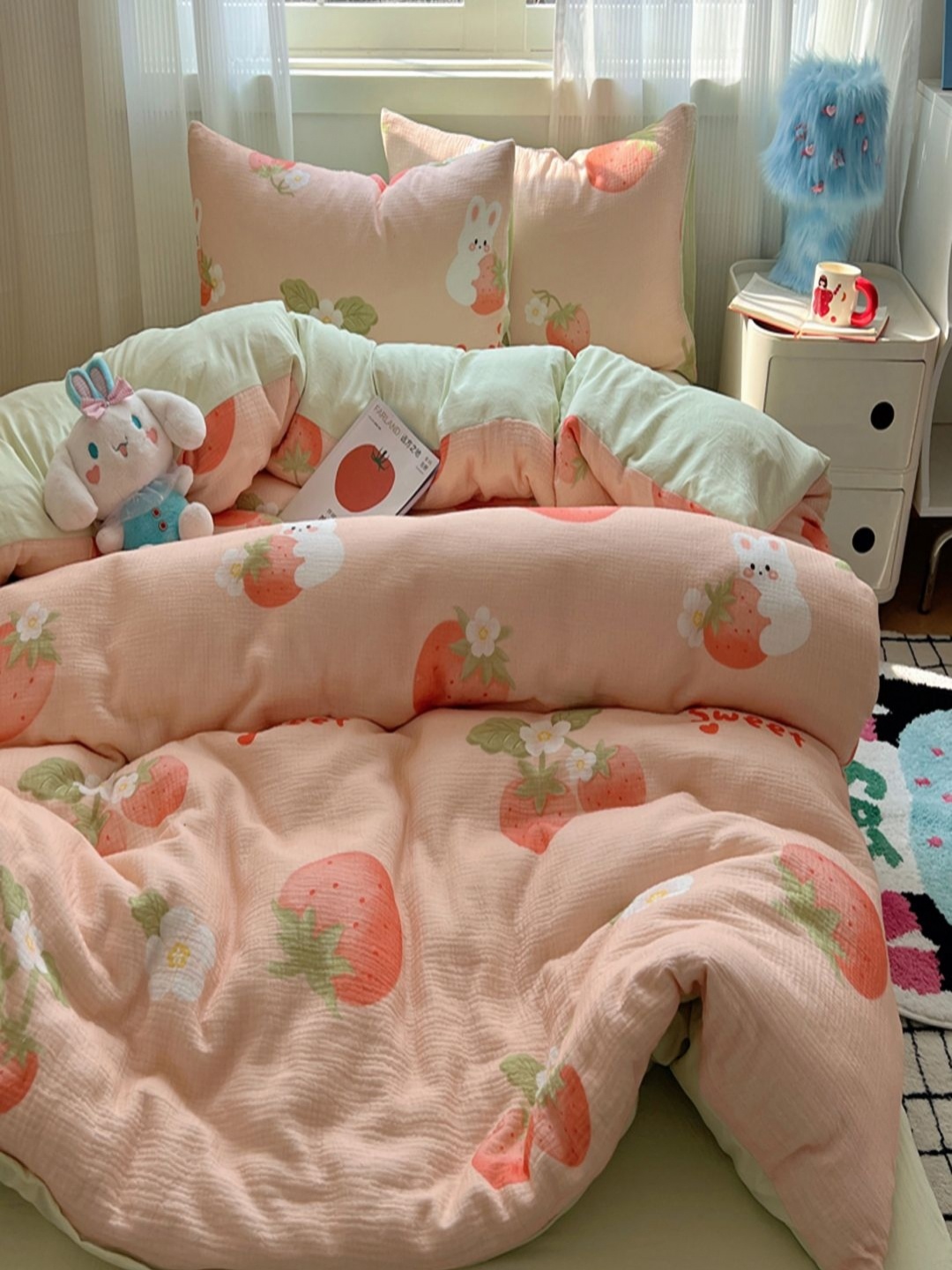 

JC HOME Green & Red Cartoon Characters Polycotton 3 Piece Single Regular Bedding Set