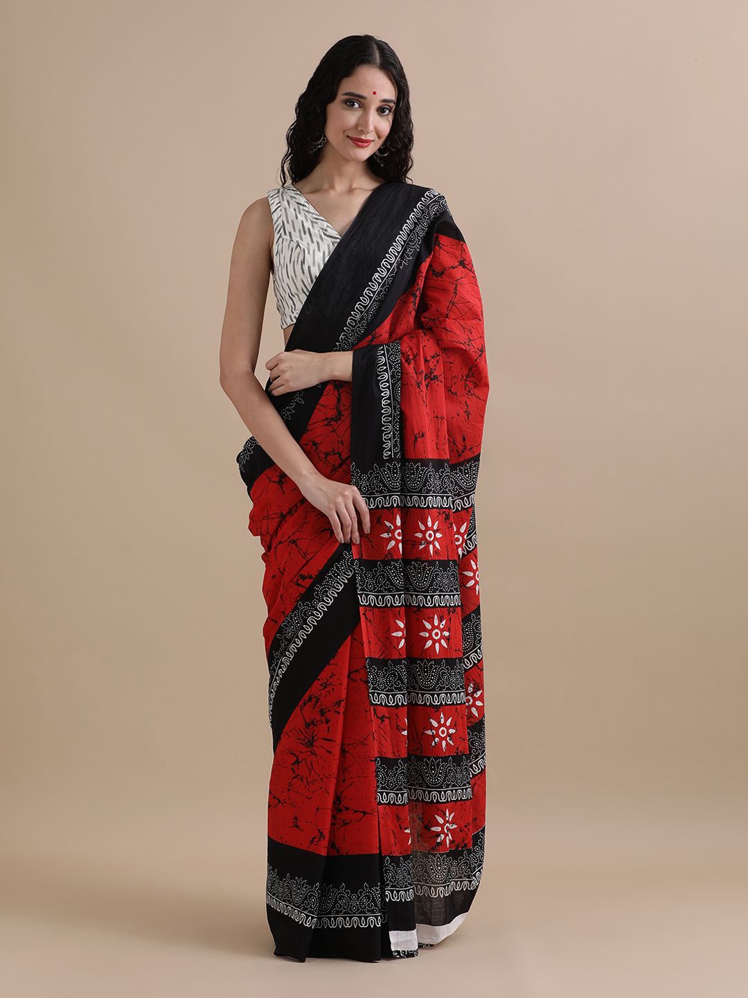 

Jaipur Kurti Pure Cotton Batik Printed Saree, Red