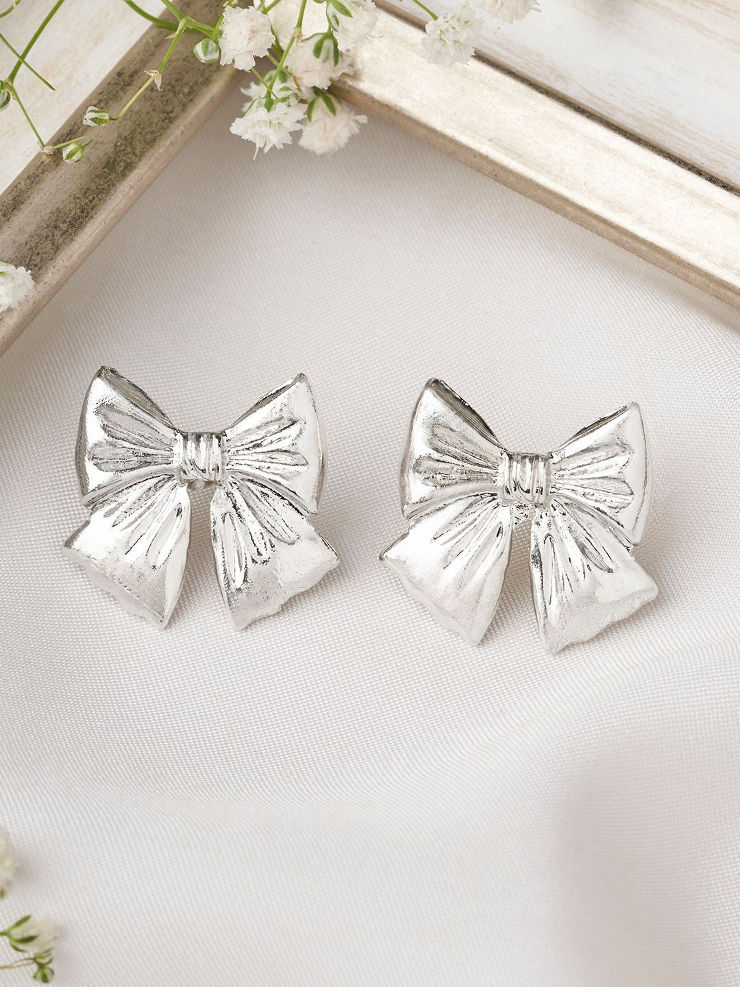 

JOKER & WITCH Silver-Plated Stone Studded & Beaded Geometric Ainsely Bow Studs