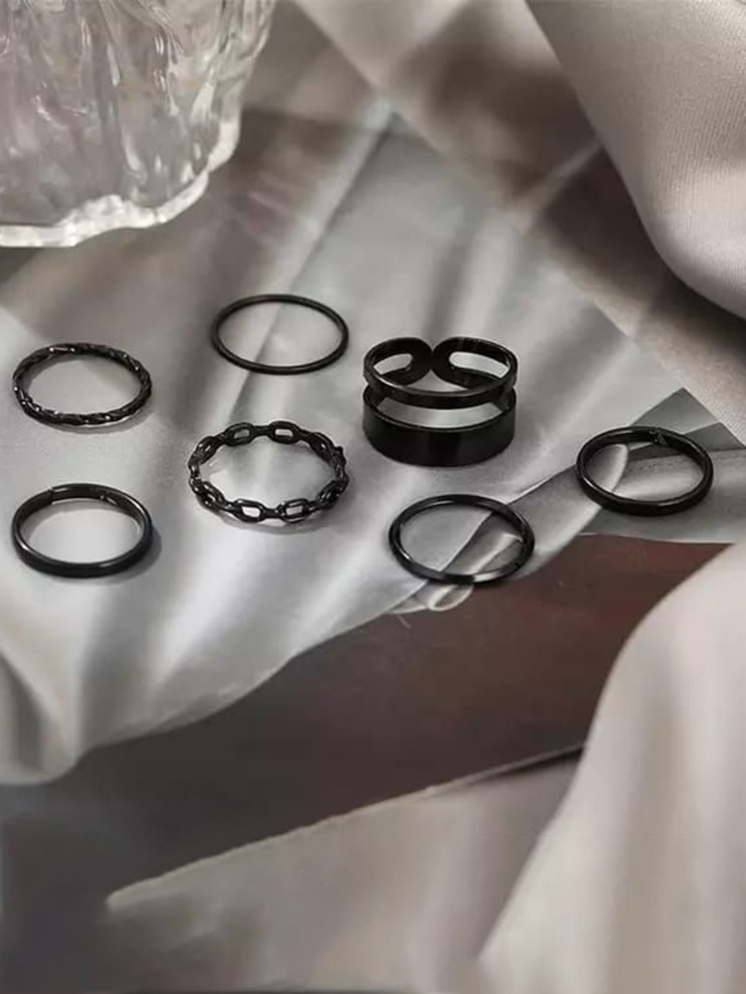 

YU FASHIONS Set Of 7 Punk High Fashion Stainless Steel Finger Ring, Black