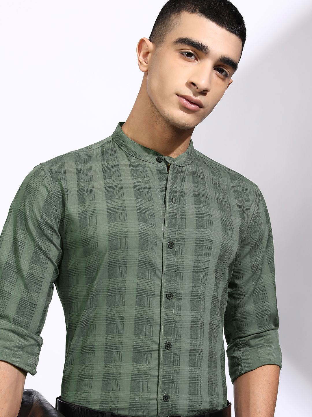 

Highlander Men Olive Crushed Textured Solid Cuban Collar Relaxed Regular Fit Shirt, Green
