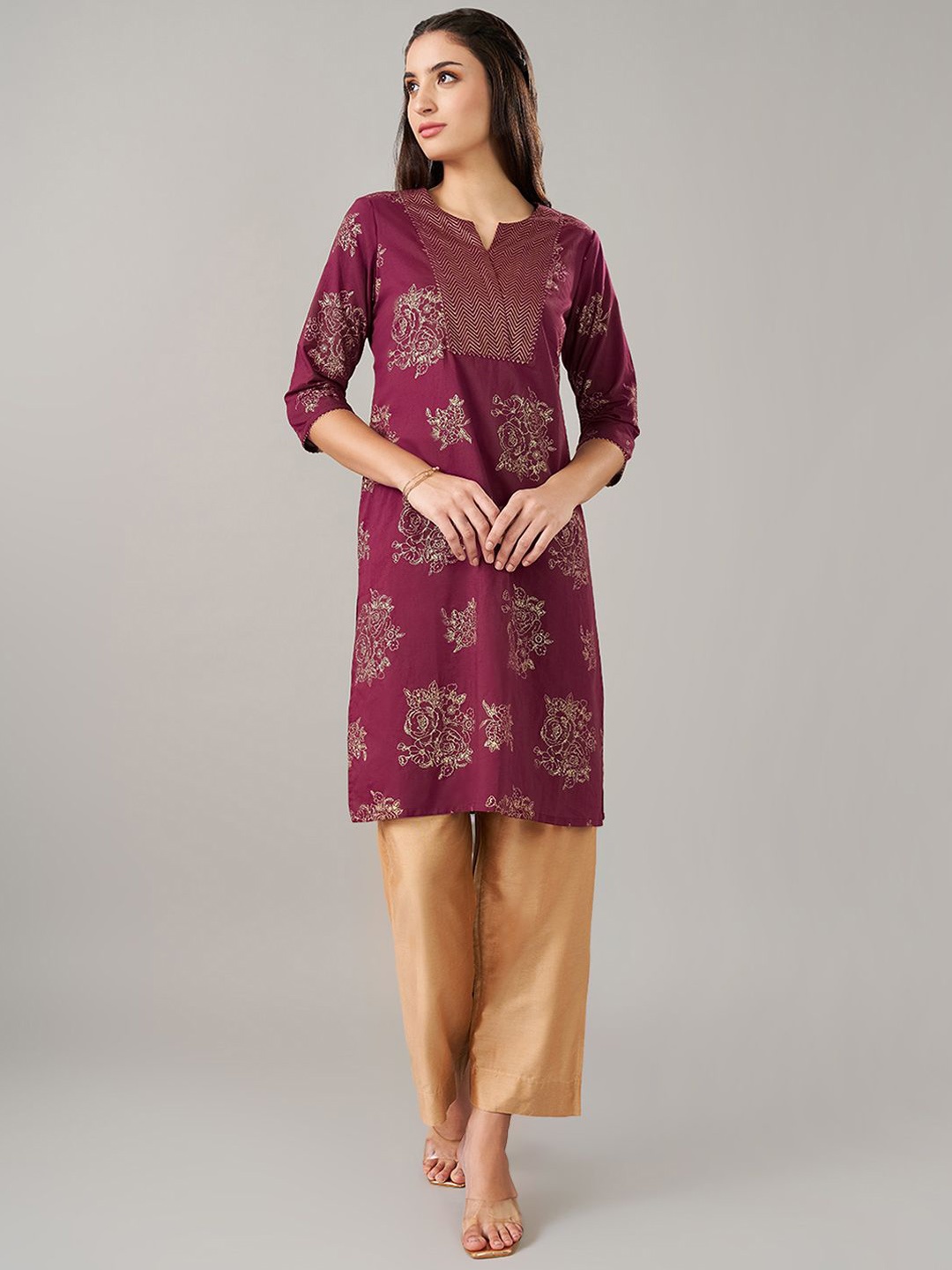 

RANGMANCH BY PANTALOONS Ethnic Motifs Printed Gotta Patti Straight Kurta, Red