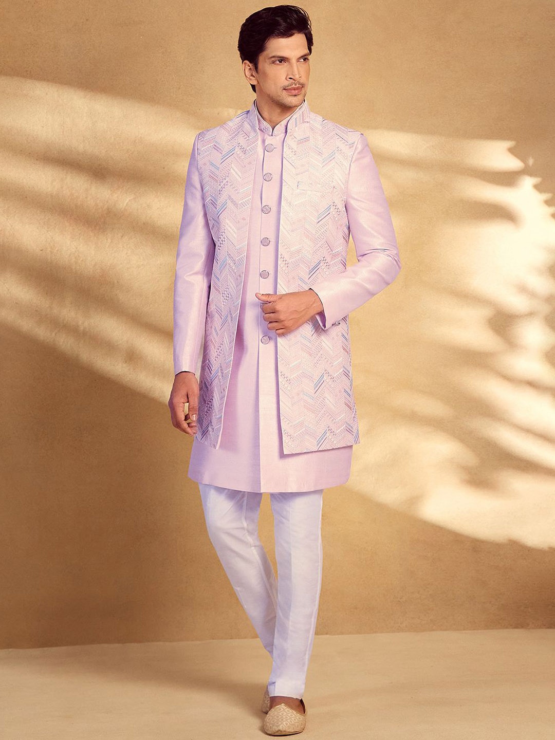 

Alaya Advani Men Embroidered Jacket Sherwani Set, Pink