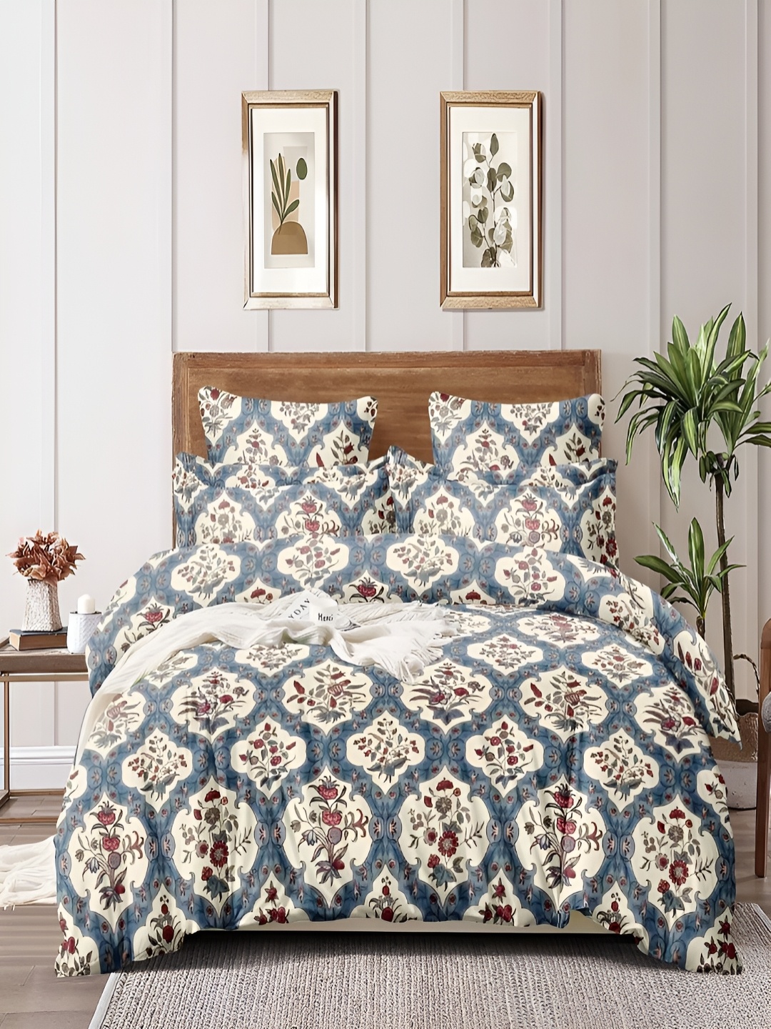 

RRC Blue & White Ethnic Motifs Printed Duvet Cover