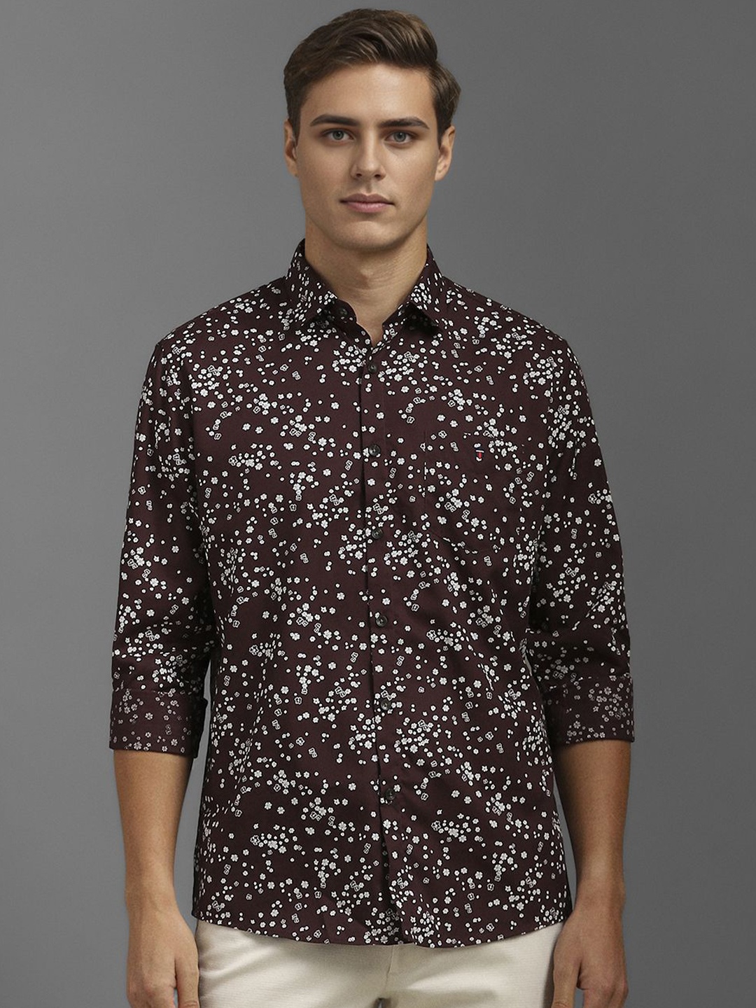 

Louis Philippe Sport Men Slim Fit Floral Opaque Printed Casual Shirt, Maroon