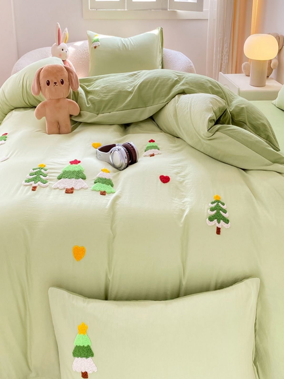 

JC HOME Green & White Cartoon Characters Polycotton 4 Piece Single Regular Bedding Set