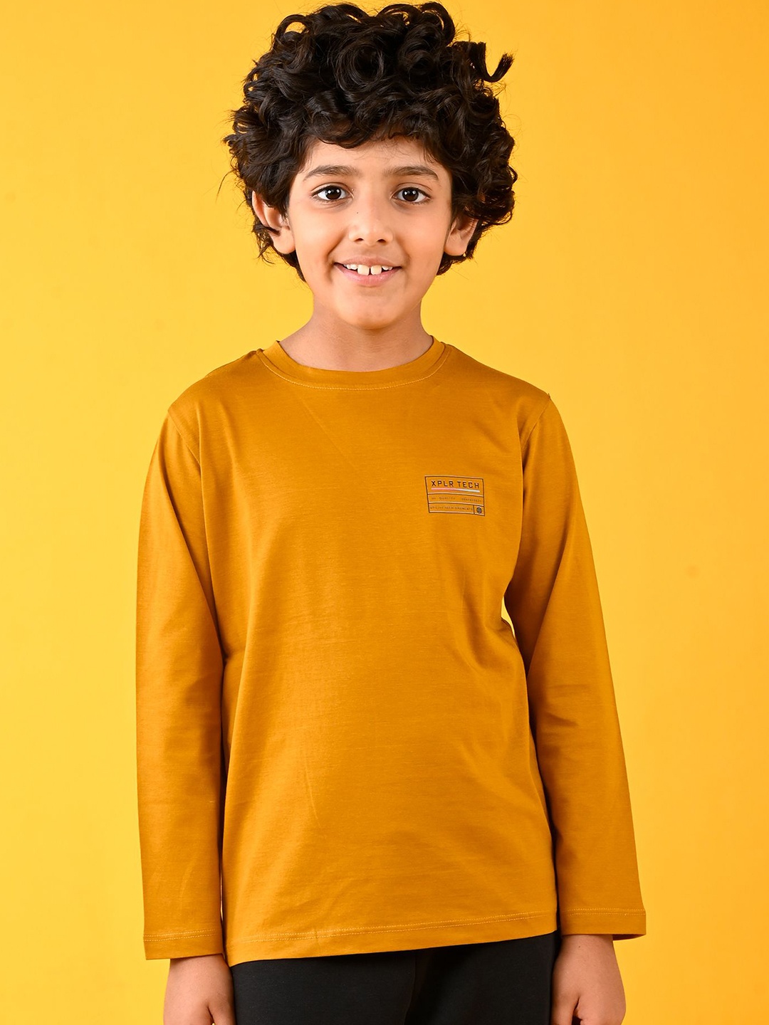

Anthrilo Boys Solid Round Neck Cotton T-shirt, Mustard