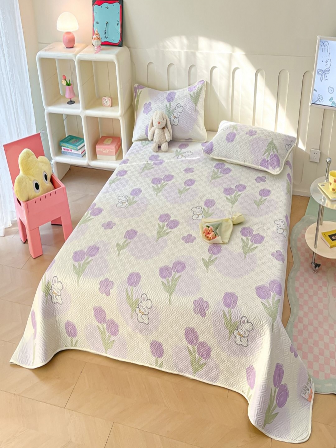 

JC HOME Cream Floral Printed 240 TC Pure Cotton Double Bed Cover & 2 Pillow Covers
