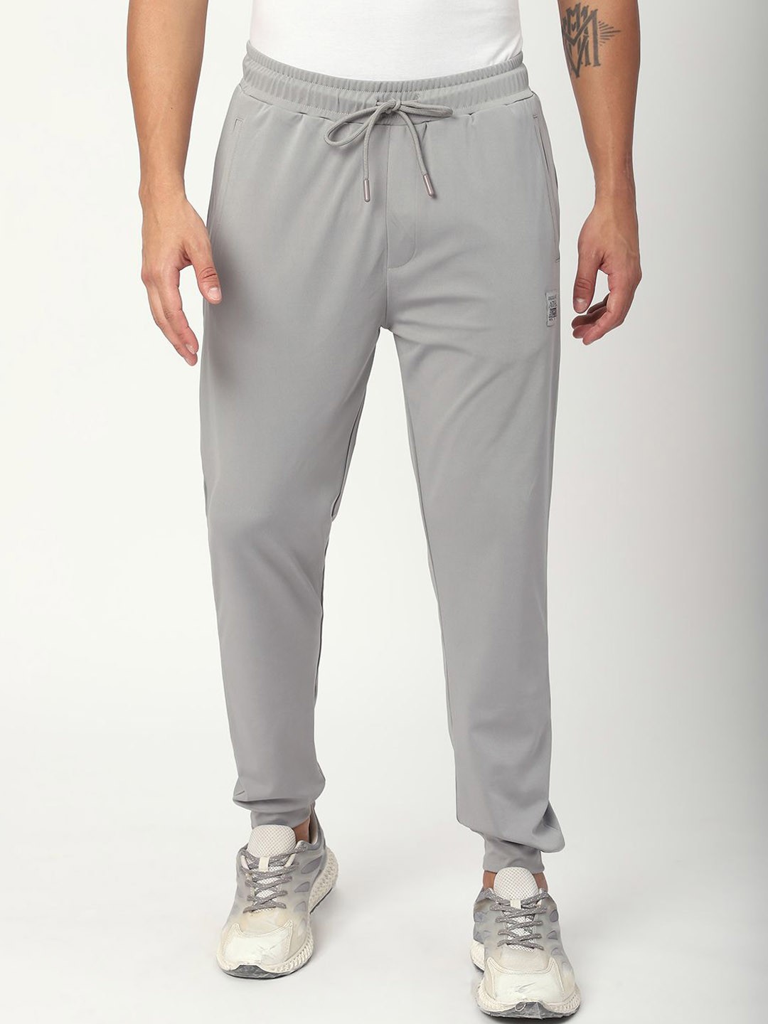

R&B Men Mid-Rise Casual Joggers Track Pants, Grey