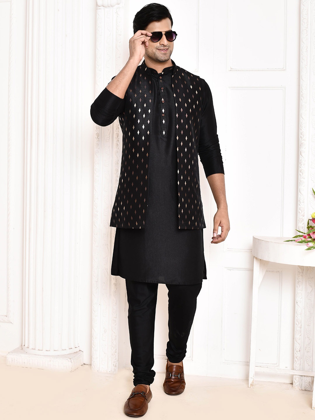 

MAAHI FABS Mandarin Collar Kurta with Churidar & Nehru Jacket, Black
