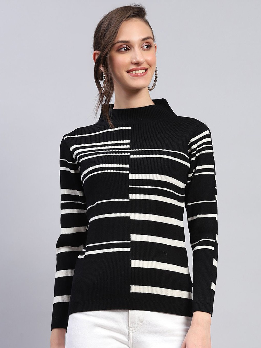 

Monte Carlo Women Self Design Woollen Top, Black