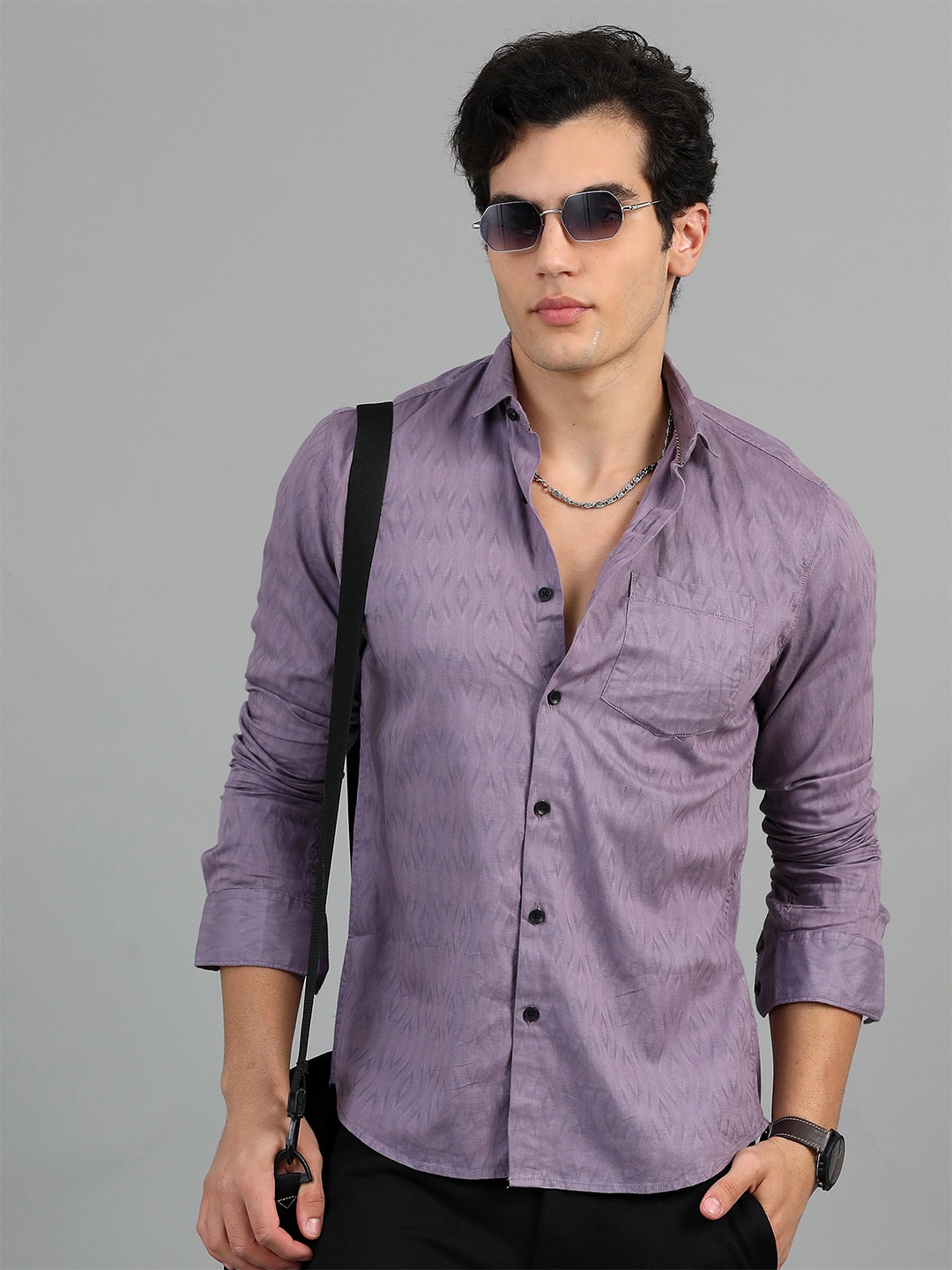 

HOUSE OF MAHNOTS Men Classic Spread Collar Textured Casual Shirt, Purple