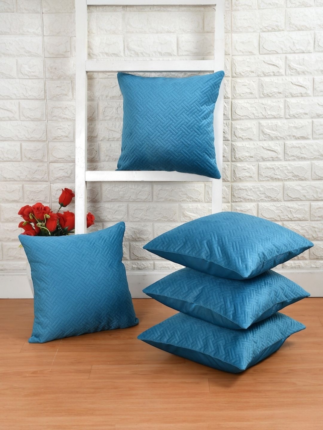 

BIGGER FISH Blue 5 Pieces Geometric Textured Velvet Square Cushion Covers
