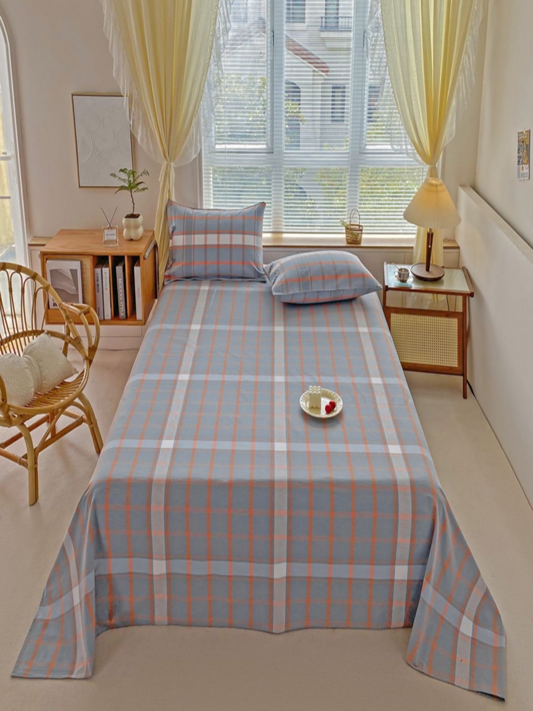 

JC HOME Grey Checked Printed Pure Cotton 230 TC Queen Bedsheet Set 2.3 x 2 m