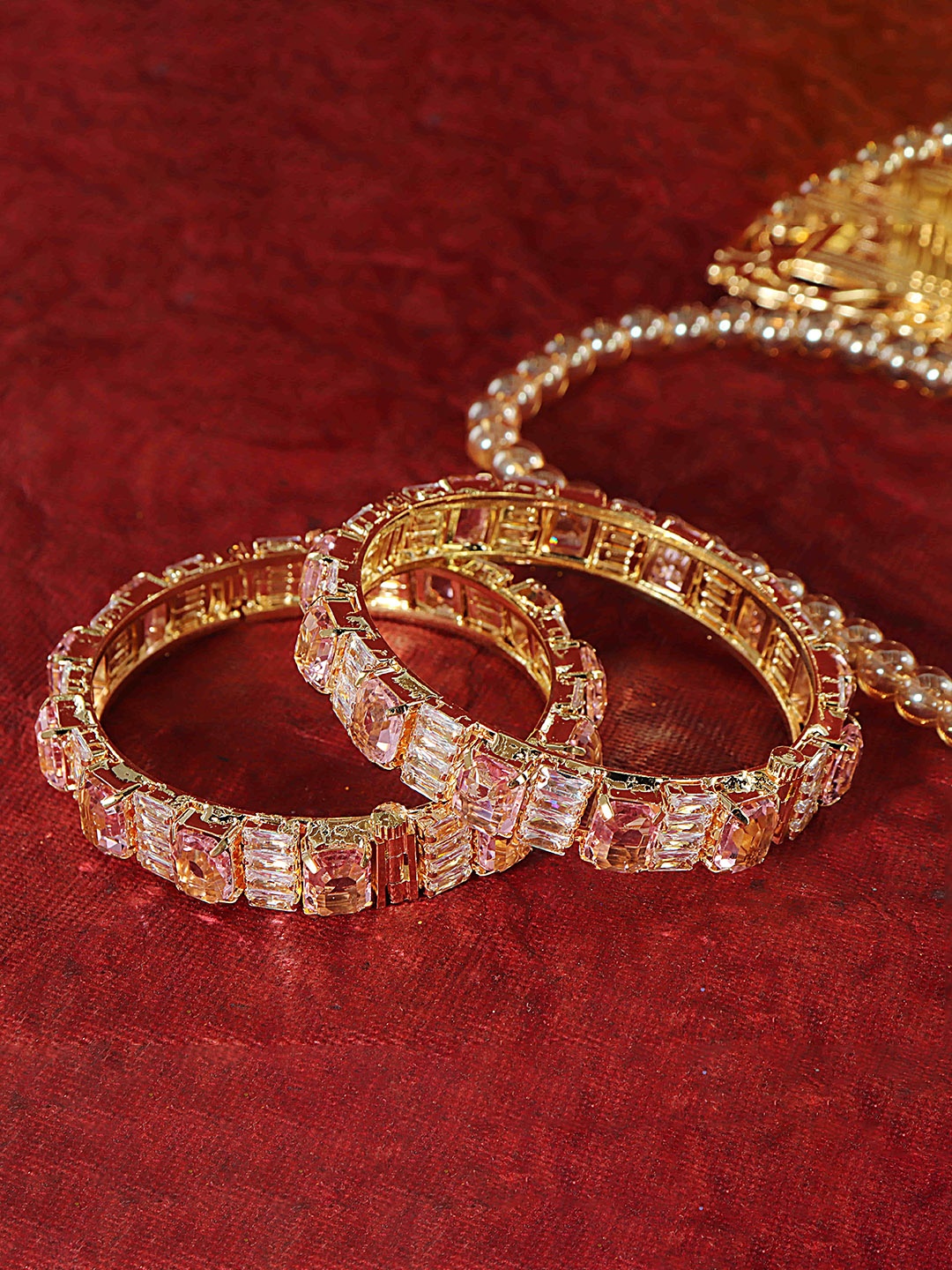 

LAVAZZA Pack Of 2 American Diamond Studded Bangles, Pink