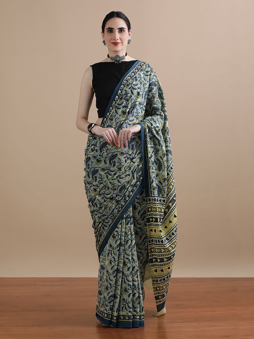 

Jaipur Kurti Floral Printed Pure Cotton Saree, Green
