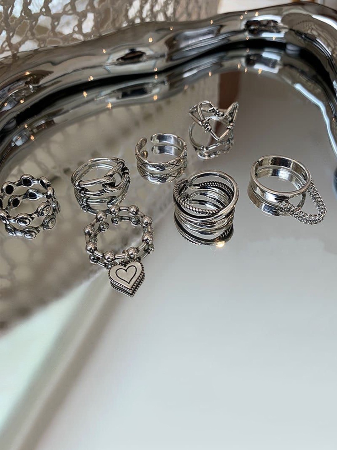 

YU FASHIONS Set Of 7 Silver Plated Heart Chain Twisted Link Stainless Steel Finger Rings